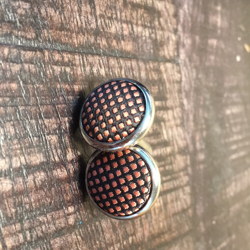 Men’s cuff links
